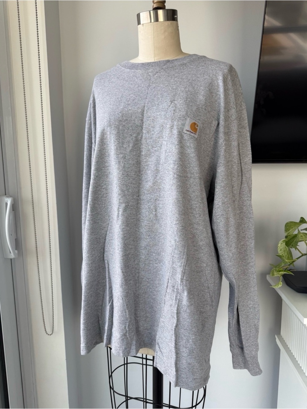 Carhartt loose fit Long Sleeve Crewneck Shirt with Pocket Patch